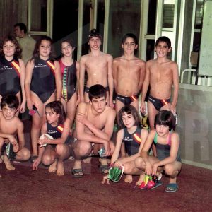 Equipo de natación infantil en la Piscina Municipal de Aranjuez