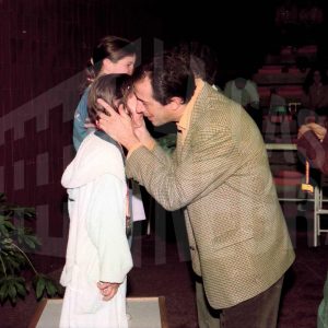 Entrega de medallas a varios nadadores en la Piscina Municipal de Aranjuez
