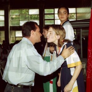 Entrega de medallas tras una competición de natación