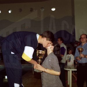 Entrega de medallas tras una competición de natación