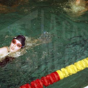 Noelia Madrigal Talavera durante una competición en la Piscina Municipal de Aranjuez