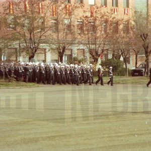 Desfile militar durante la ceremonia de jura de bandera en el Acuartelamiento Aéreo de Getafe