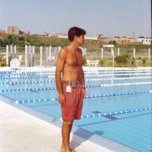 Un joven en la sede de las pruebas de Pentatlon moderno de los Juegos Olímpicos de 1992