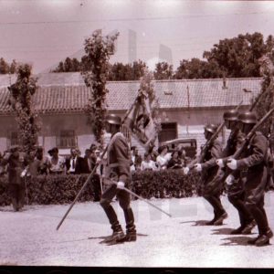 Soldados desfilando en la procesión del Corpus Christi en Aranjuez