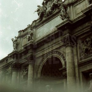 Sección superior de la Fontana di Trevi en Roma