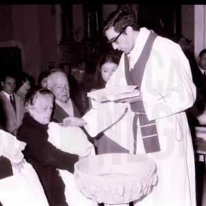 Bautizo de José Luís Talavera Gálvez en la Iglesia de Alpajés