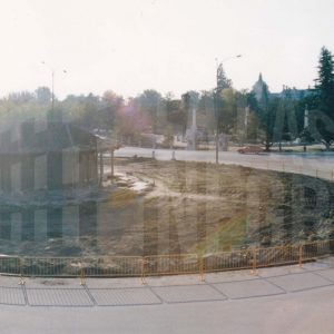 Oficina de Turismo y Plaza de Santiago Rusiñol de Aranjuez en obras