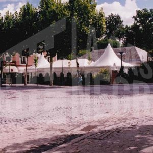 Glorieta de Fernando VI y Restaurante Delicias en Aranjuez