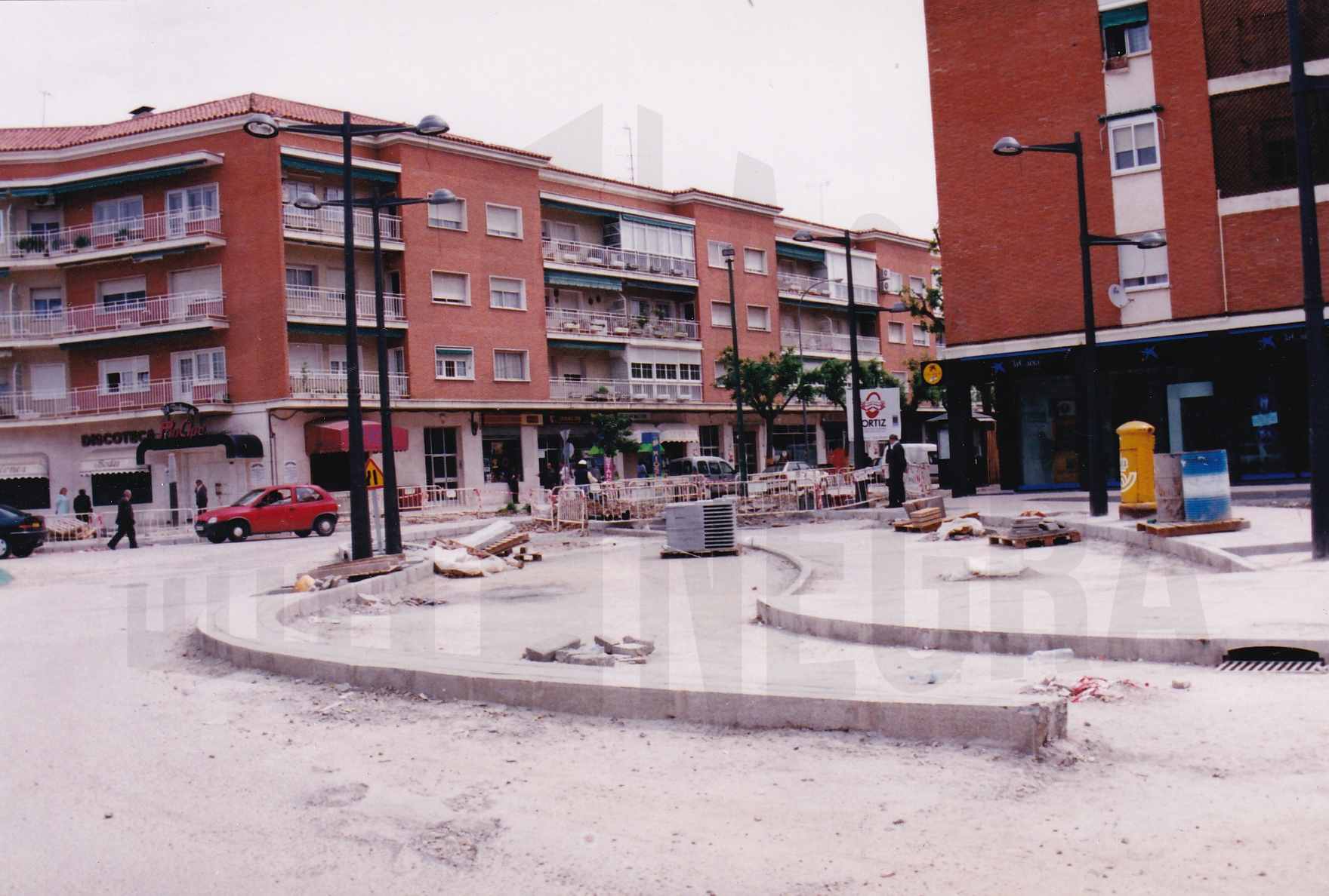 Obras de acondicionamiento en el cruce de las calles Moreras y Foso en Aranjuez