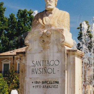 Fuente de Santiago Rusiñol en su plaza en Aranjuez