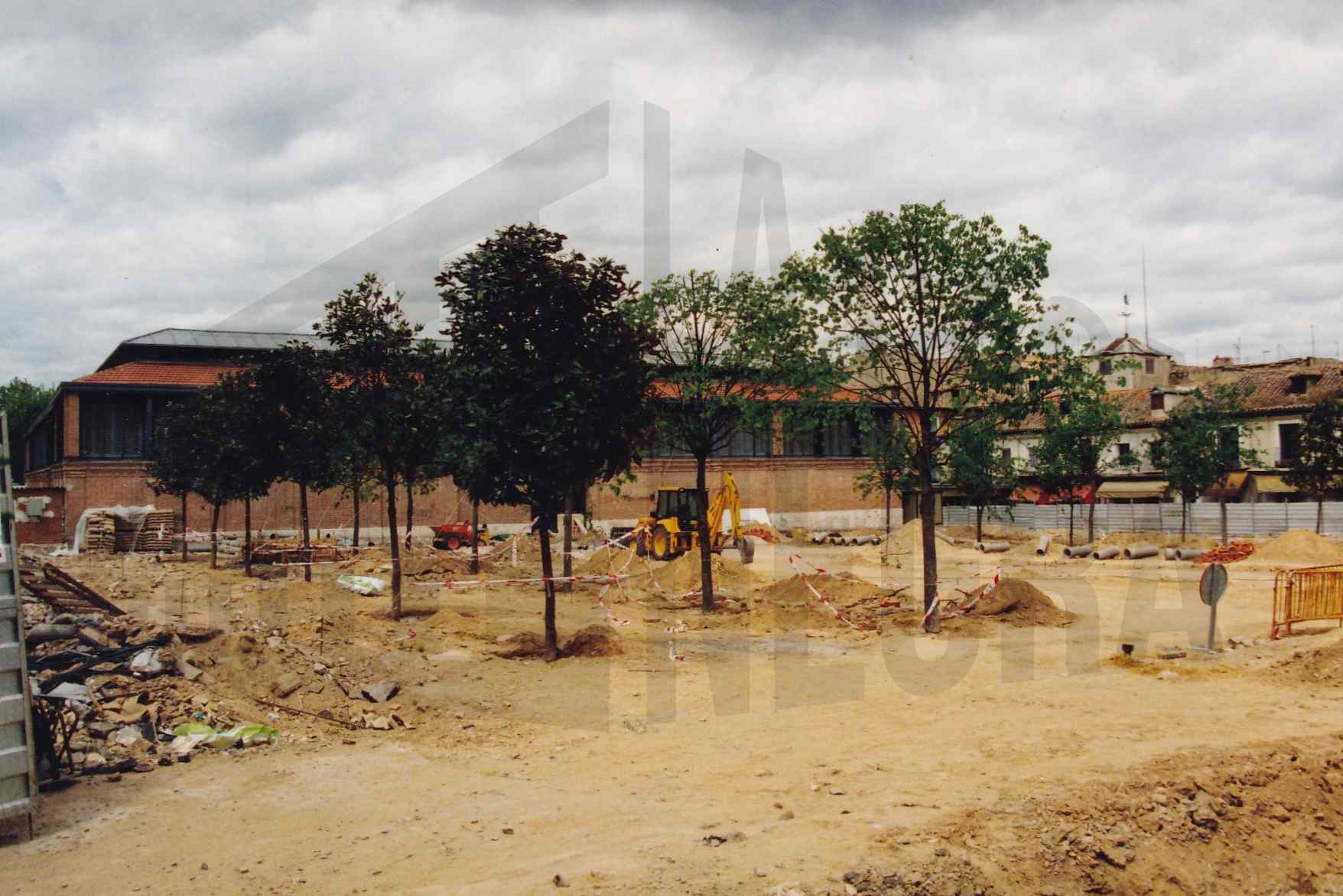 Obras de reforma en la Plaza de la Constitución de Aranjuez junto al Mercado de Abastos