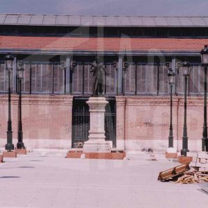 Obras de reforma en la Plaza de la Constitución de Aranjuez y estatua de Alfonso XII