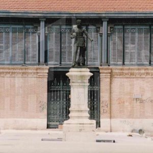 Obras de reforma en la Plaza de la Constitución de Aranjuez y estatua de Alfonso XII