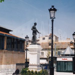 Estatua de Alfonso XII en la Plaza de la Constitución de Aranjuez