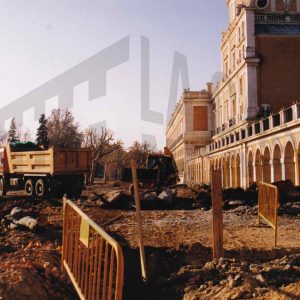 Obras en la Avenida de Palacio y la Plaza de Parejas en Aranjuez junto al Palacio Real