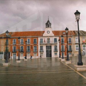 Plaza de la Constitución y fachada del Ayuntamiento de Aranjuez antes de su remodelación