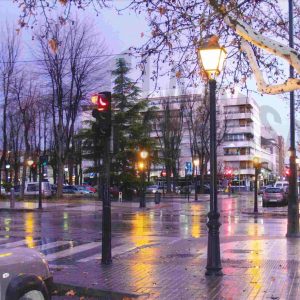 Calle Stuart de Aranjuez bajo la lluvia