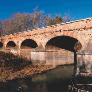 Puente de la Reina sobre el Río Tajo en Aranjuez