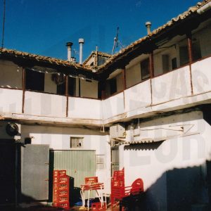 Corredor y patio de la corrala de la Casa Grande en  Aranjuez