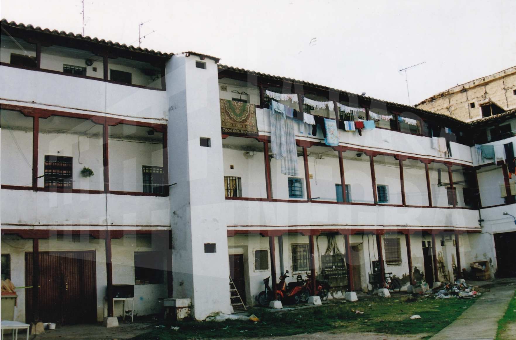 Corredores y patio de la corrala de la Casa Grande en Aranjuez