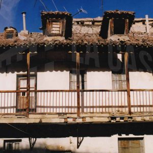 Corredores en estado ruinoso en una corrala ya desaparecida en la esquina de las calles Infantas y Montesinos de Aranjuez