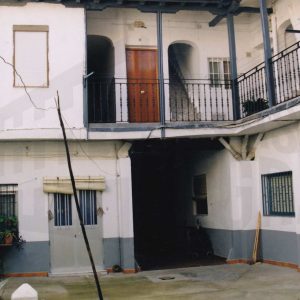 Corredor y patio en una corrala en la Calle Stuart en Aranjuez