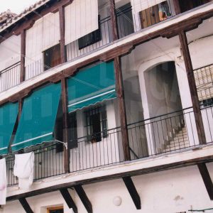 Corredores en un corrala en la Calle de la Rosa en Aranjuez