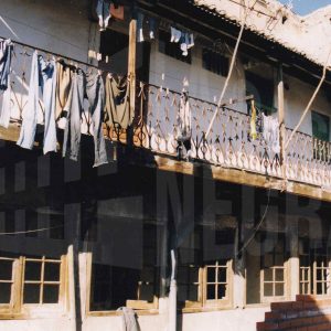 Patio y corredor de una corrala en la Calle San Antonio de Aranjuez