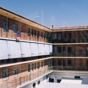 Patio y corredores en una corrala en la Calle Florida en Aranjuez