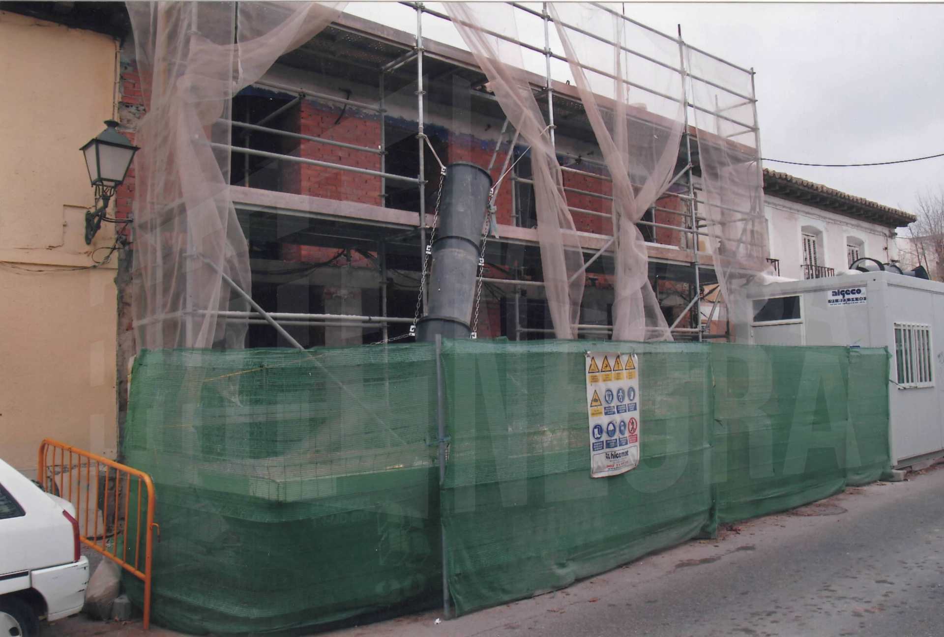 Construcción de un nuevo edificio en el solar de la antigua sede de la Cruz Roja en la calle Capitán en Aranjuez