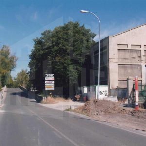 Obras de construcción de la Glorieta de Robert Bosch y edificios de la antigua Azucarera en Aranjuez