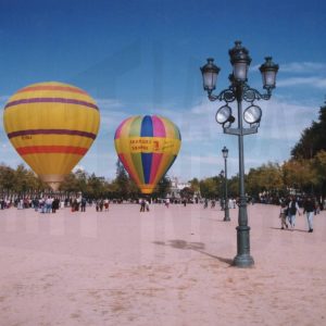 Globos aerostáticos en la Plaza de San Antonio, en Aranjuez