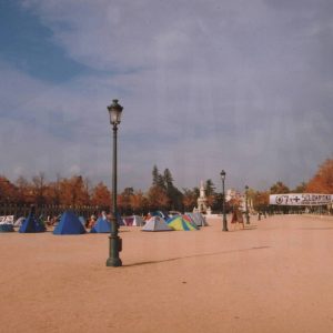 Acampada solidaria reivindicando el 0’7 del PNB para ayuda al desarrollo, en la Plaza de San Antonio en Aranjuez