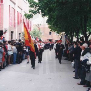 Desfile de alumnos en los juegos escolares (Olimpiada) del Colegio Apóstol Santiago de Aranjuez