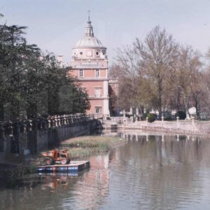 Obras en la Presa del Palacio, junto al Jardín de la Isla y el Palacio Real, en Aranjuez