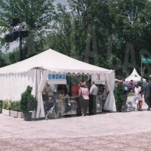 Stand del Ayuntamiento de Aranjuez y de APYME en el Primer Salón del Automóvil de Aranjuez