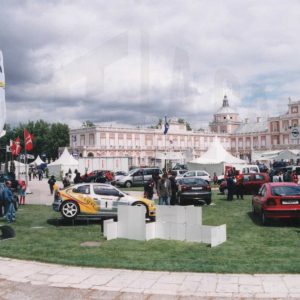 Primer Salón del Automóvil de Aranjuez, delante del Palacio Real