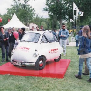 Vehículo publicitario de MAPFRE en el Primer Salón del Automóvil de Aranjuez