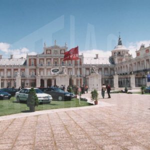 Primer Salón del Automóvil de Aranjuez, delante del Palacio Real