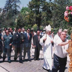 Autoridades religiosas, civiles y militares en la procesión de San Fernando en Aranjuez