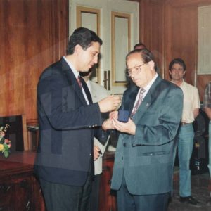 Acto de entrega de la Medalla de Bronce al Mérito Deportivo de la Real Federación Madrileña de Natación a Antonio Talavera Palazón en el  Ayto. de Aranjuez.
