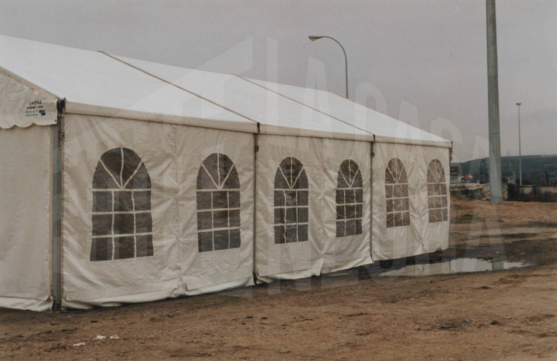 Carpa para la inauguración de la iluminación de la antigua carretera Nacional-IV en Aranjuez a cargo del Presidente de la Comunidad de Madrid, Alberto Ruiz-Gallardón