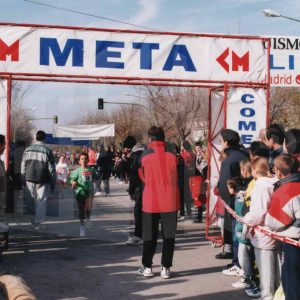 Llegada de la categoría infantil en la 14ª edición de la Carrera Popular Villa de Aranjuez