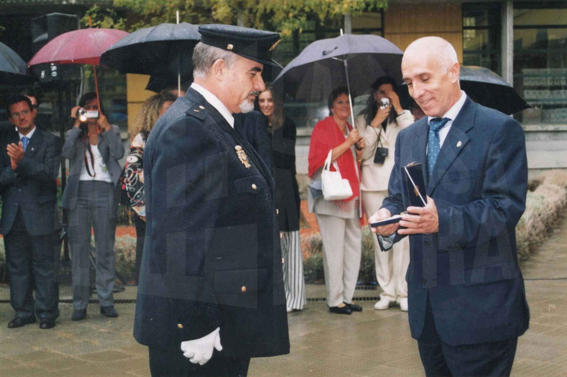 "FIESTA DE LA POLICIA NACIONAL CORONA DE LAUREL 02 OCT 2003"