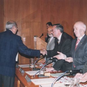 Entrega de diplomas y medallas a los miembros de las distintas Corporaciones Municipales de Aranjuez desde 1979