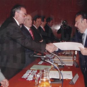 Entrega de diplomas y medallas a los miembros de las distintas Corporaciones Municipales de Aranjuez desde 1979