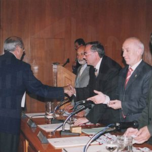 Entrega de diplomas y medallas a los miembros de las distintas Corporaciones Municipales de Aranjuez desde 1979