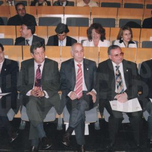 El Alcalde, Jesús Dionisio, junto a los ex-Alcaldes y otras personas en el acto del 25 aniversario de la Constitución en Aranjuez