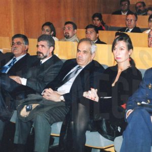 Varias personas durante el Pleno Extraordinario por el 25 aniversario de la Constitución en Aranjuez