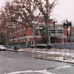 Glorieta y busto de Santiago Rusiñol en Aranjuez tras una nevada